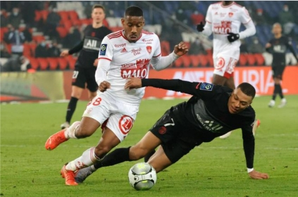 nba尼克斯vs湖人视